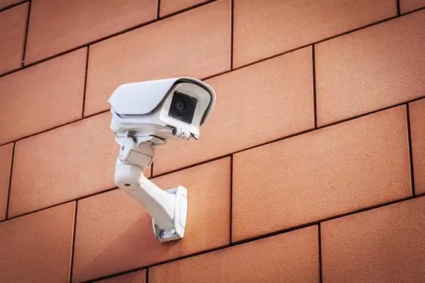 家里装摄像头,真的安全吗?你可能低估了风险