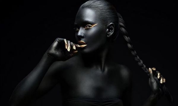 肤色的奥秘：黑色皮肤是如何形成的？