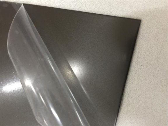 不锈钢水壶擦出黑渍,是“中毒”还是正常现象?真相让人意外!