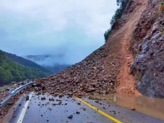 山体滑坡来袭,如何自救与互救?关键时刻这份指南能救命