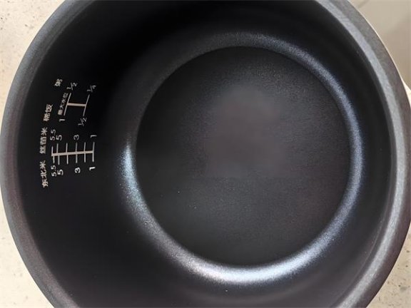 电饭煲内胆涂层脱落还能继续用吗？安全风险、快判定与替代方案